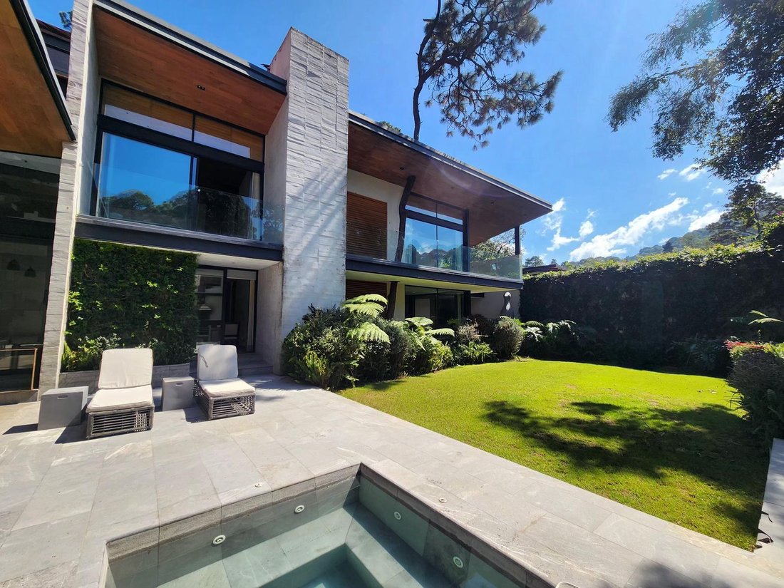 House in Valle de Bravo, State of Mexico, Mexico 2 - 18548975