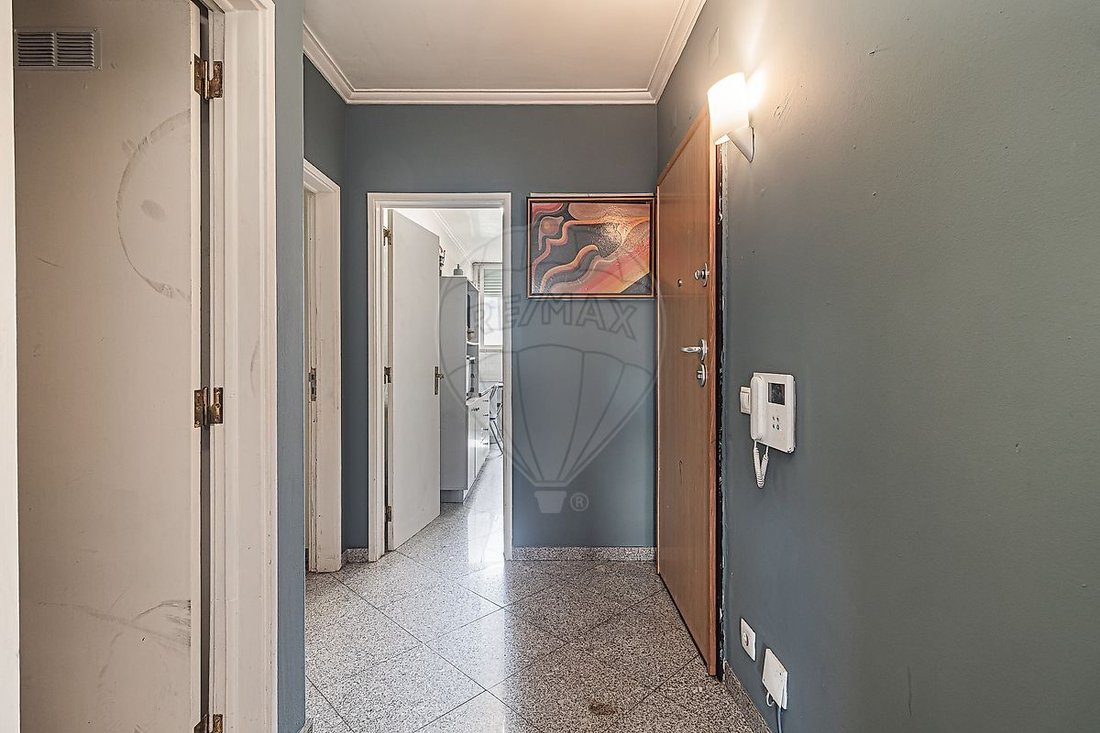 Apartment in Encosta do Sol, Lisbon, Portugal 2 - 18548647
