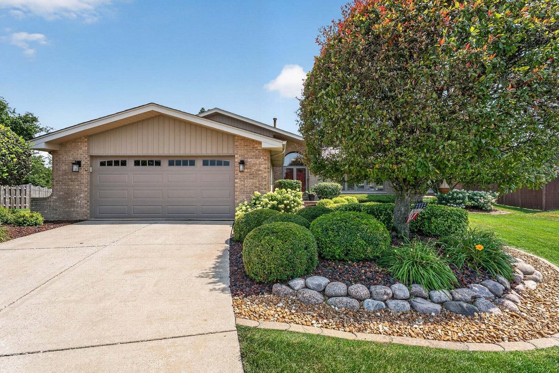 House in Orland Park, Illinois, United States 2 - 18552667