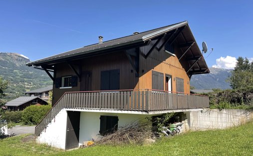 Chalet in Morillon, Auvergne-Rhône-Alpes, France 1
