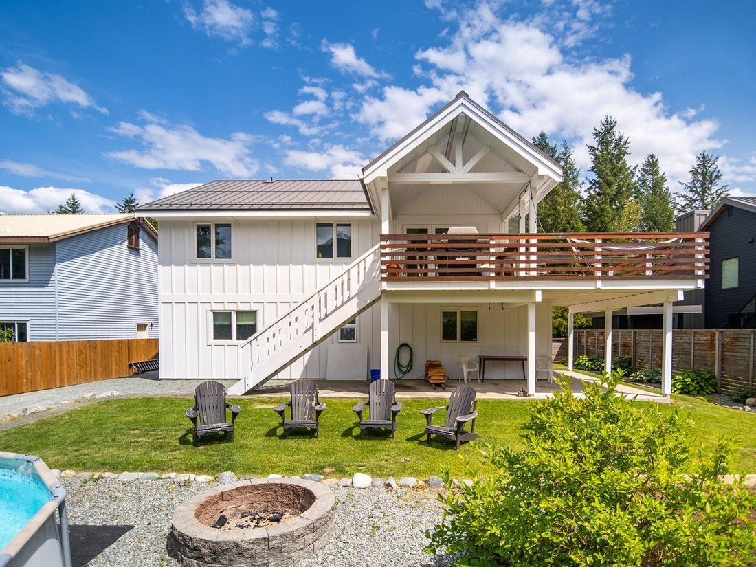 House in Pemberton, British Columbia, Canada 2 - 18554055