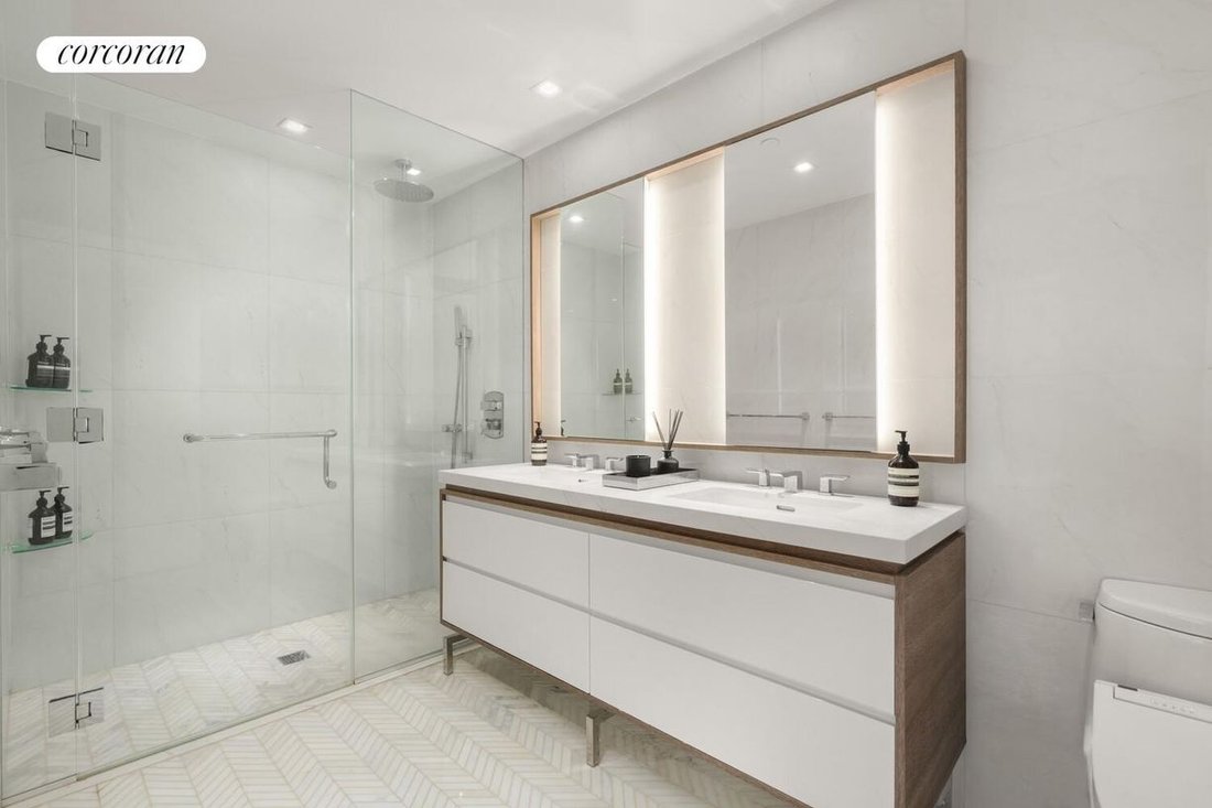 Condo in New York, New York, United States 4 - 17915902