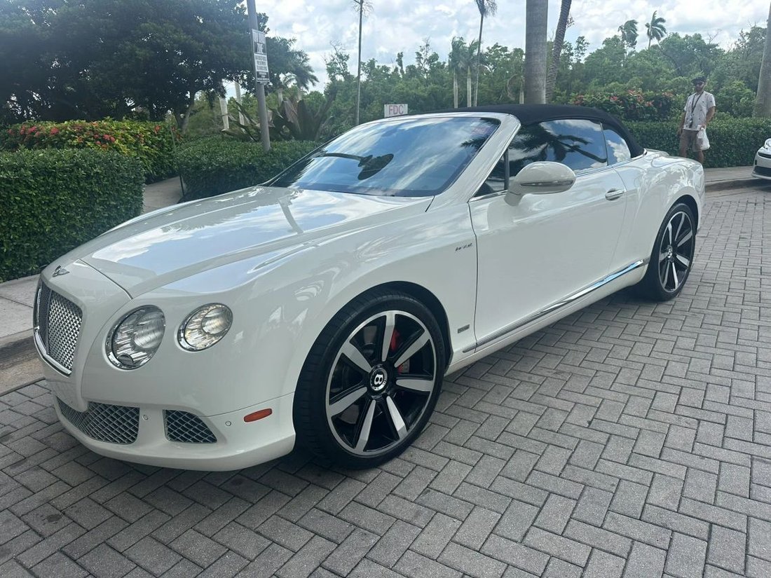 Cabriolet in Fort Myers, FL, United States 2 - 18553848