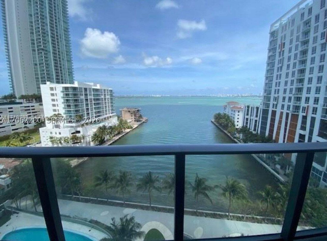 Condo in Miami, Florida, United States 1 - 18548947