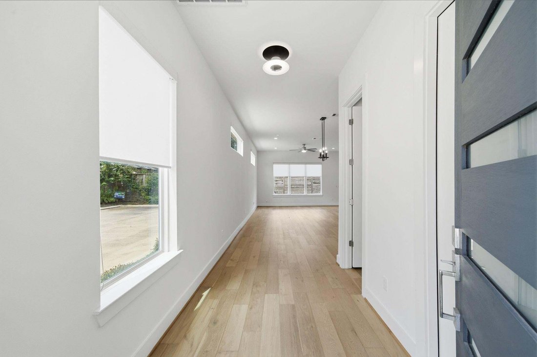 House in Houston, Texas, United States 3 - 18552910
