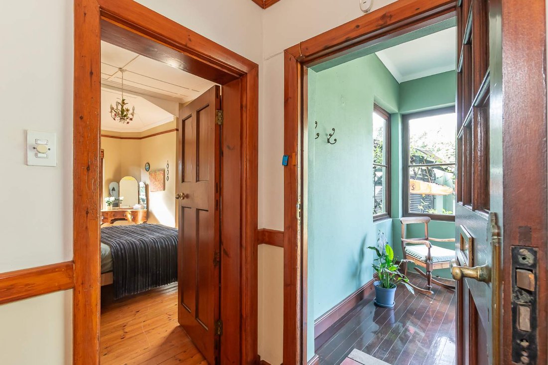 House in Newlands, Southern Suburbs, Cape Town 5 - 18548354
