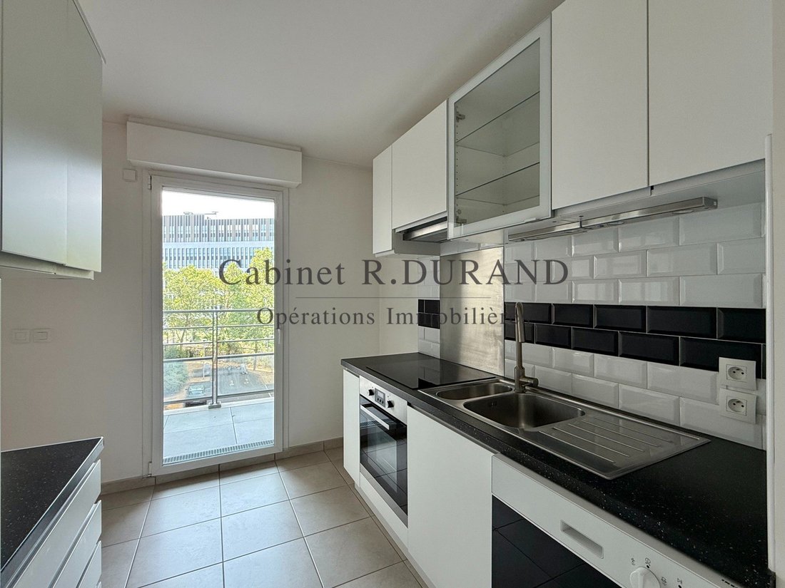 Apartment in Bois-Colombes, Ile-de-France, France 3 - 18554208