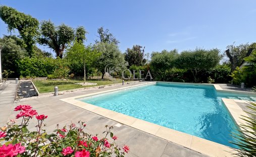 Villa in Arpaillargues-et-Aureilhac, Occitania, France 1