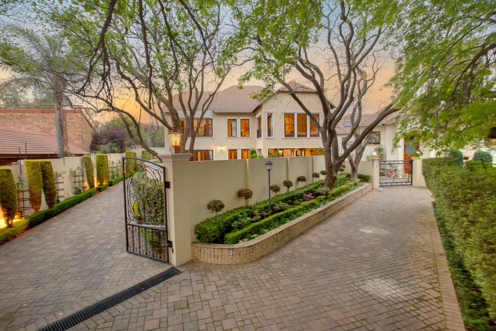 House in Broadacres, Gauteng, South Africa 3 - 18550208