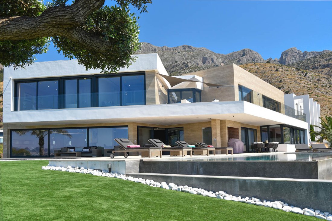 Villa in Altea, Valencian Community, Spain 1 - 18530709