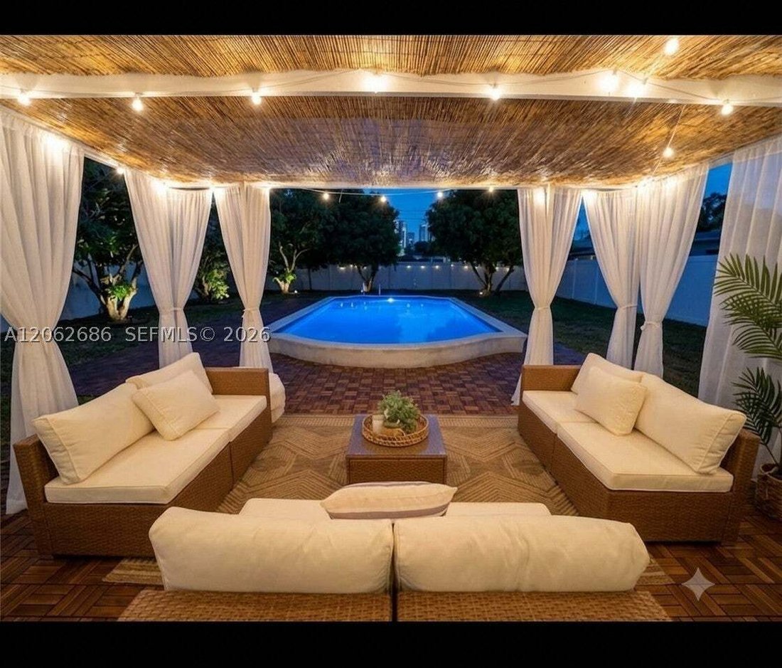 House in Hollywood, Florida, United States 2 - 18551927