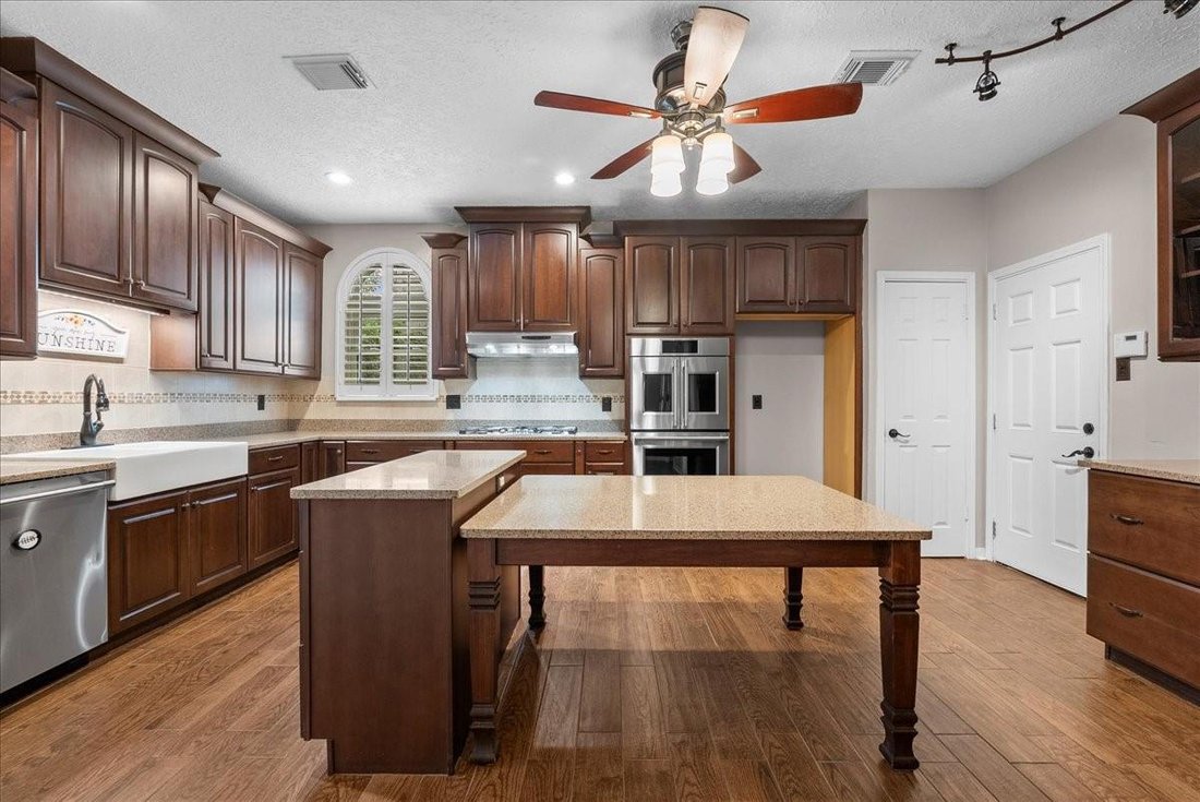 House in Pearland, Texas, United States 3 - 18552933