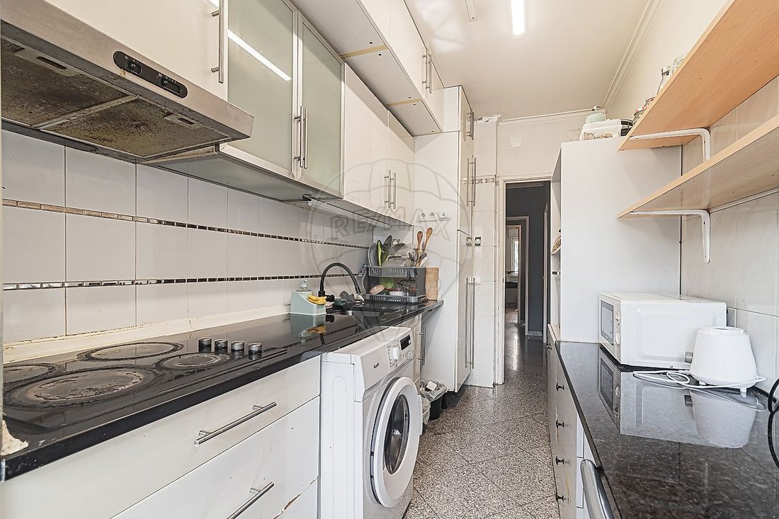 Apartment in Encosta do Sol, Lisbon, Portugal 5 - 18548647