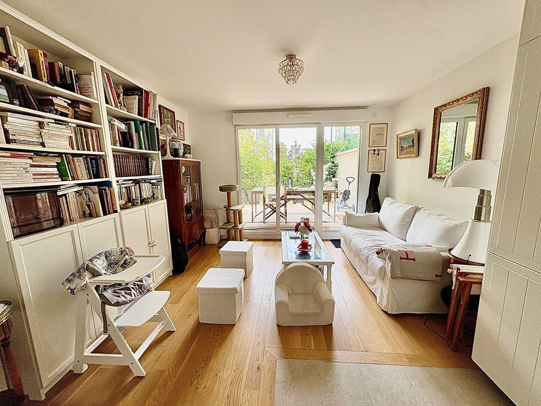 Apartment in Insurrection, Vanves, France 1 - 18551865