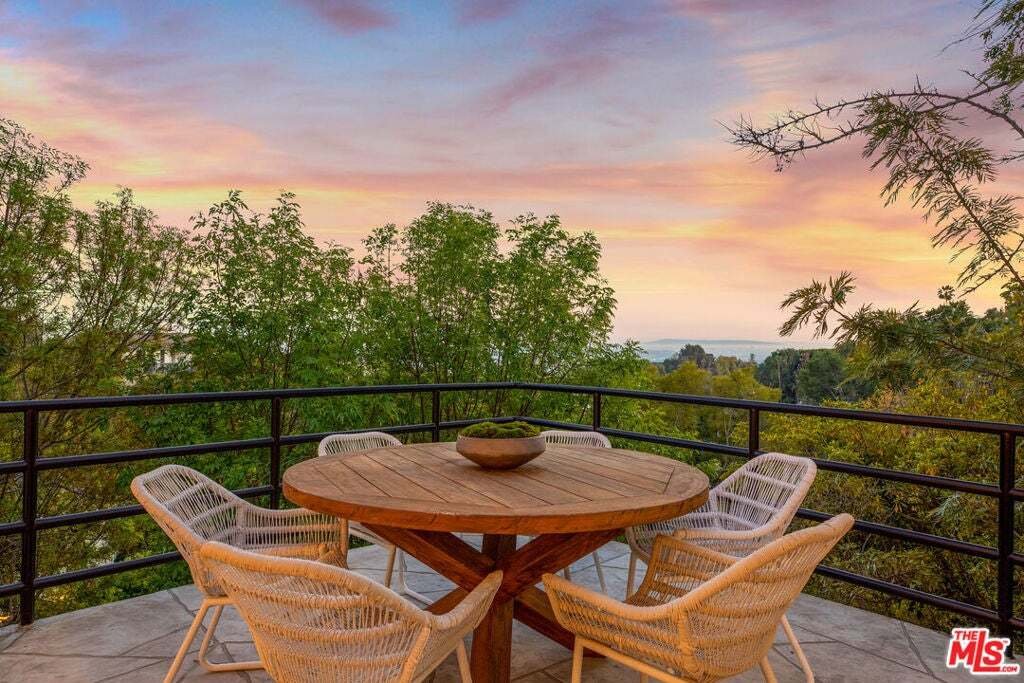 House in Los Angeles, California, United States 2 - 18551099