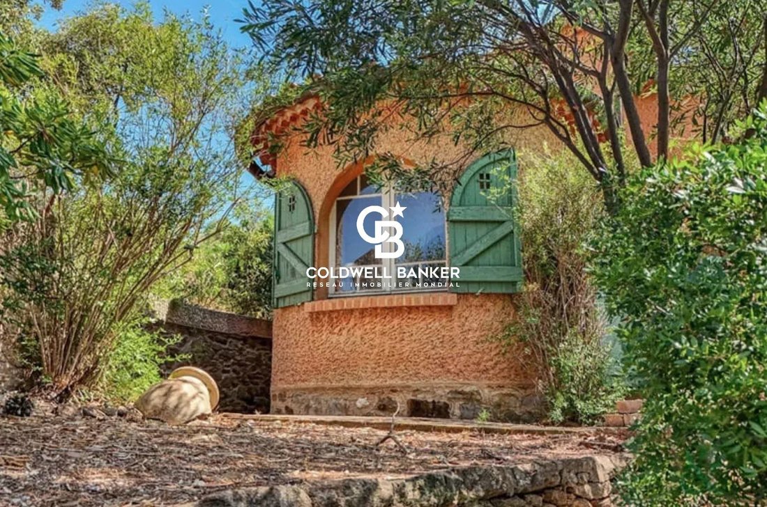 Villa in Le Lavandou, Provence-Alpes-Côte d'Azur, France 2 - 18549424