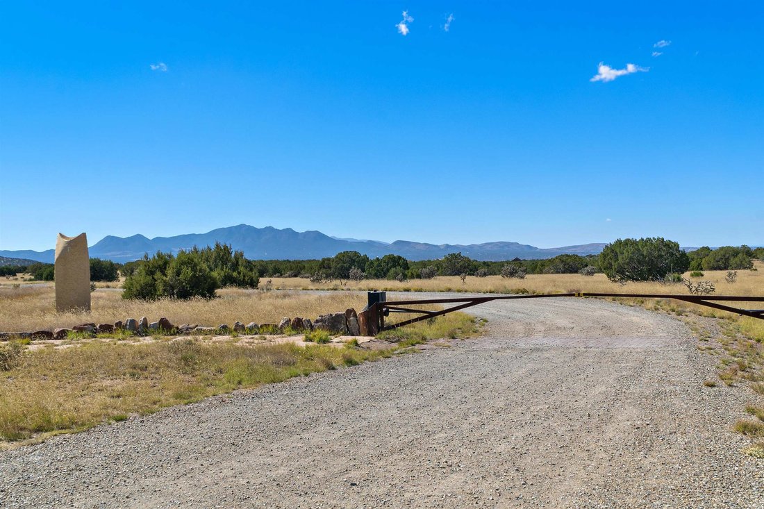 Land in Lamy, New Mexico, United States 3 - 11675461