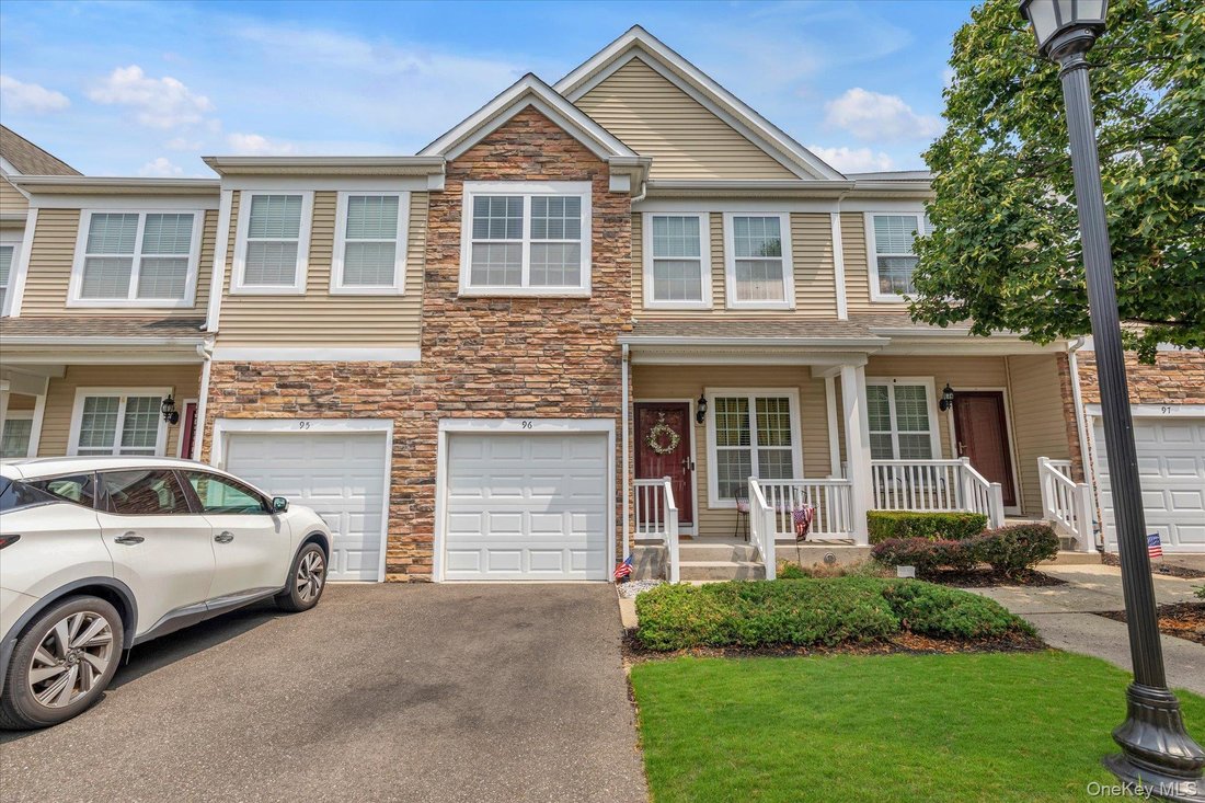 Condo in Massapequa, New York, United States 1 - 18553109