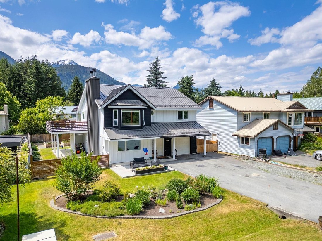 House in Pemberton, British Columbia, Canada 1 - 18554055