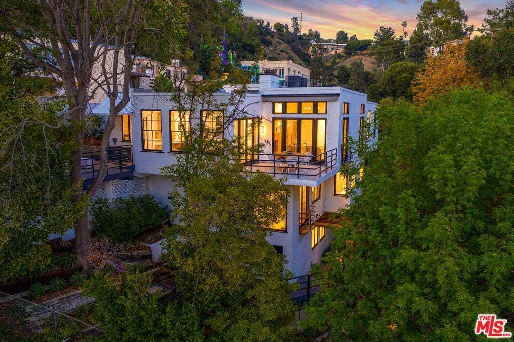 House in Los Angeles, California, United States 3 - 18551099