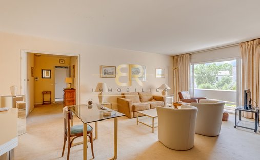 Apartment in Grange Aux Belles-Terrage, Paris 10e Arrondissement, Paris 1