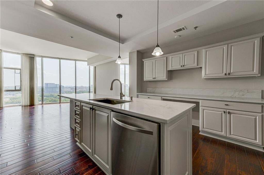Condo in Dunwoody, Georgia, United States 4 - 18551978