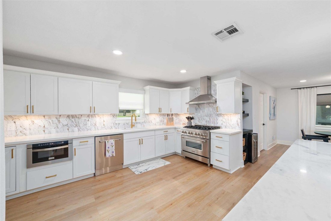 House in Houston, Texas, United States 4 - 18548756