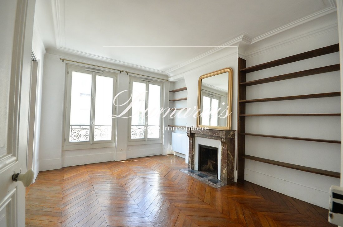 Apartment in Saint Gervais, Paris 4e Arrondissement, Paris 5 - 18552055