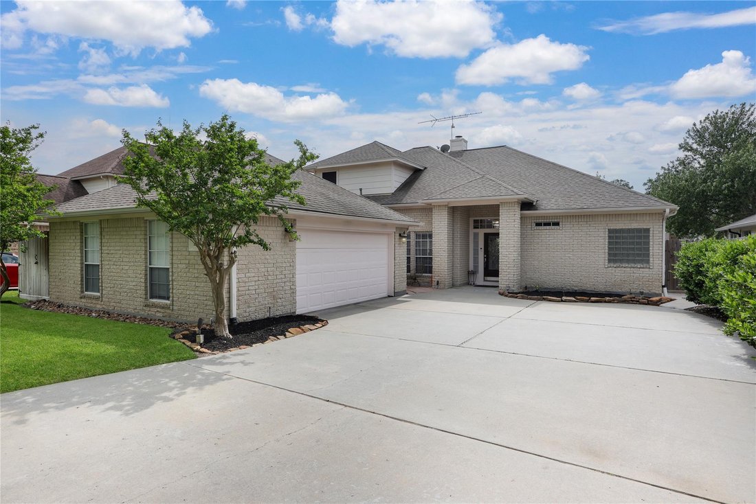 House in Willis, Texas, United States 5 - 18552857