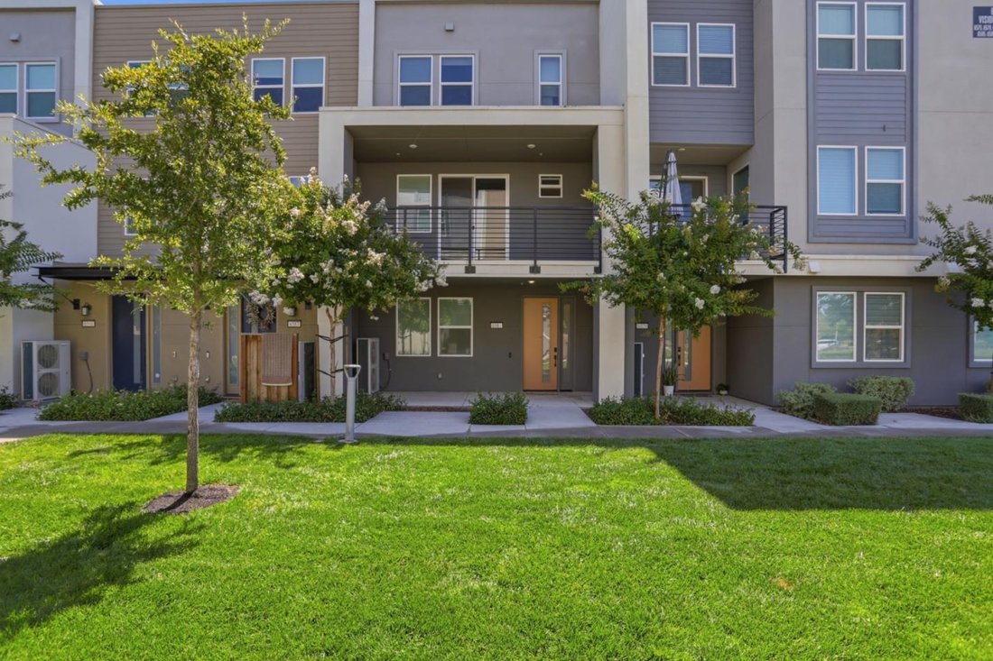 Townhouse in San Jose, California, United States 1 - 18551653