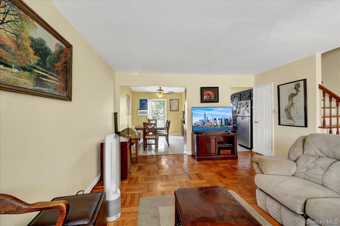 House in New York, New York, United States 4 - 18550724