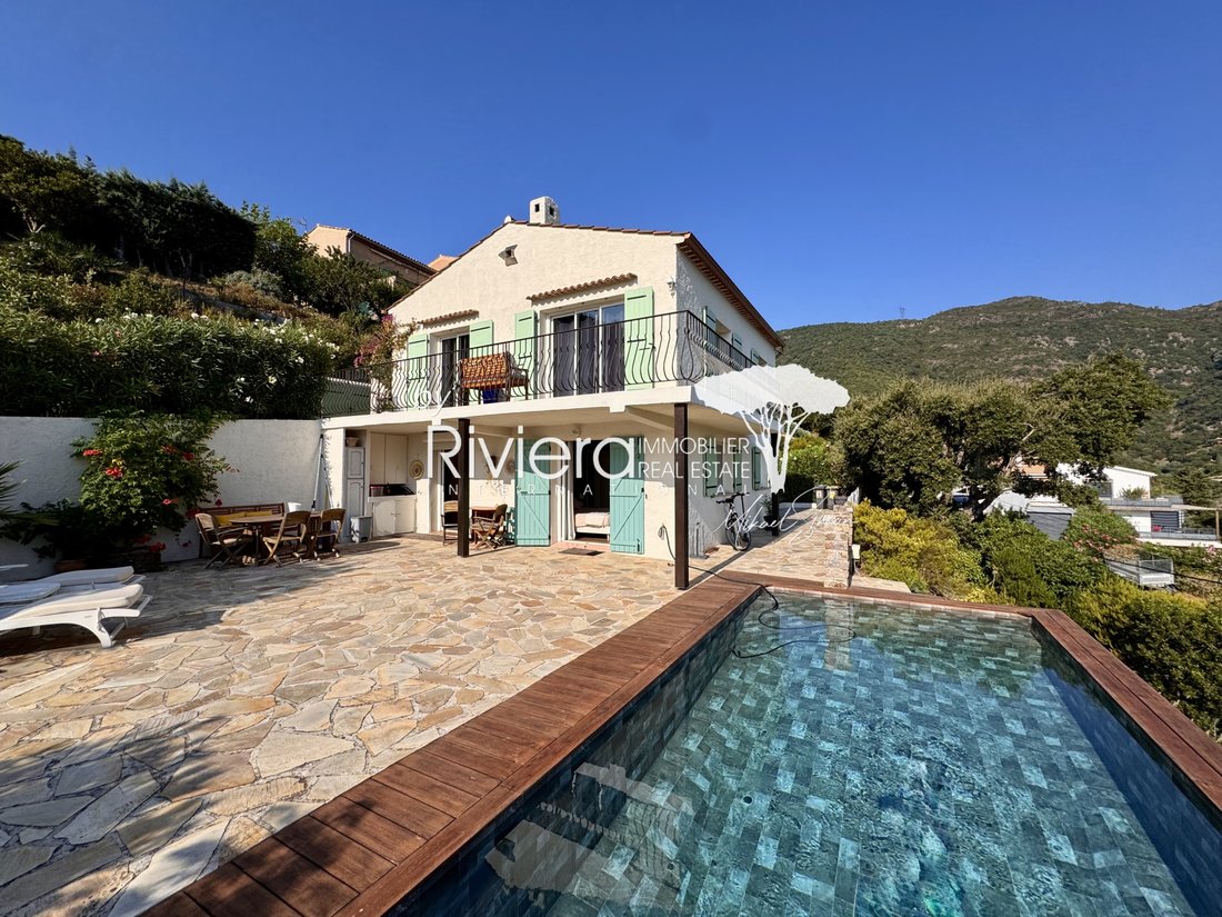 Villa in Nord, Cavalaire-sur-Mer, France 3 - 18548501