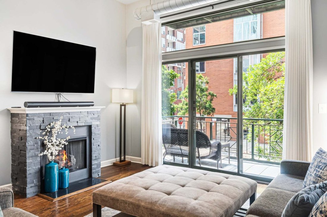 Condo in Chicago, Illinois, United States 4 - 18552678