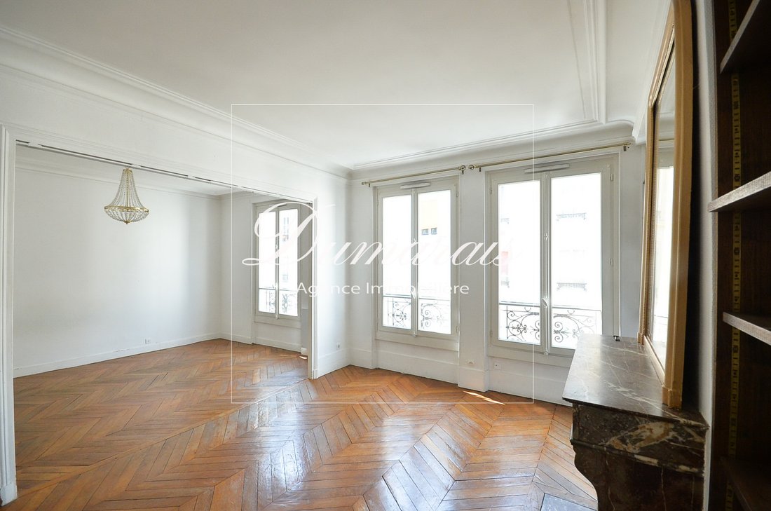 Apartment in Saint Gervais, Paris 4e Arrondissement, Paris 1 - 18552055