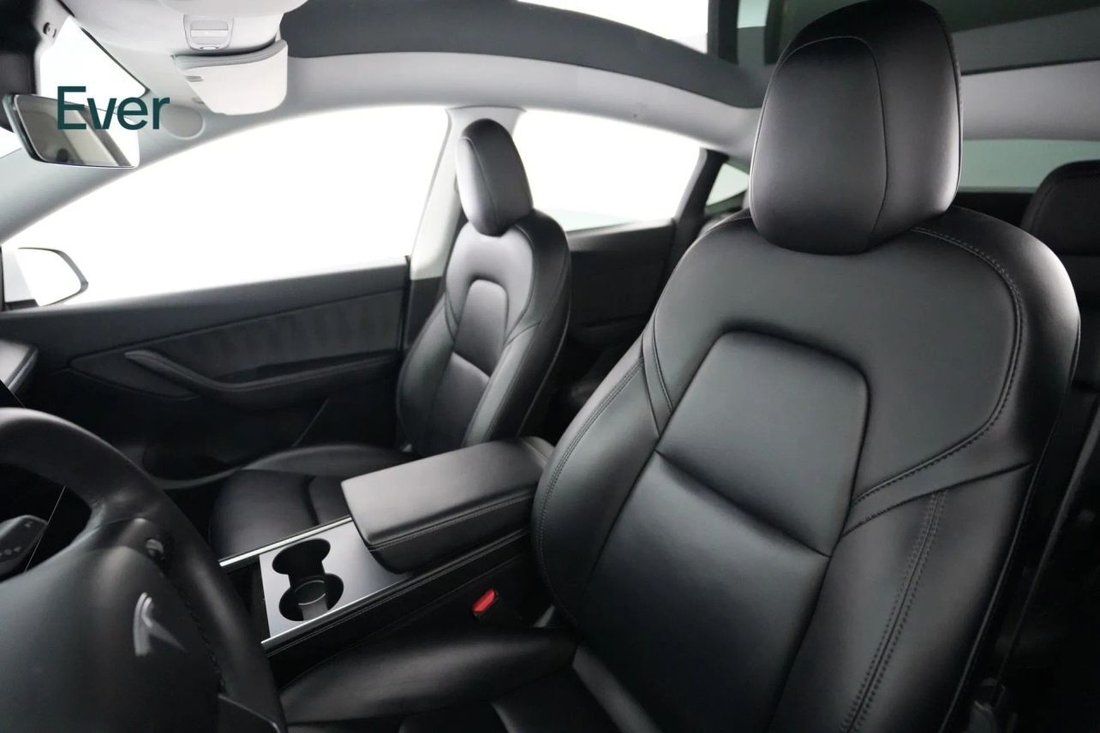 Suv in San Francisco, CA, United States 4 - 18451701