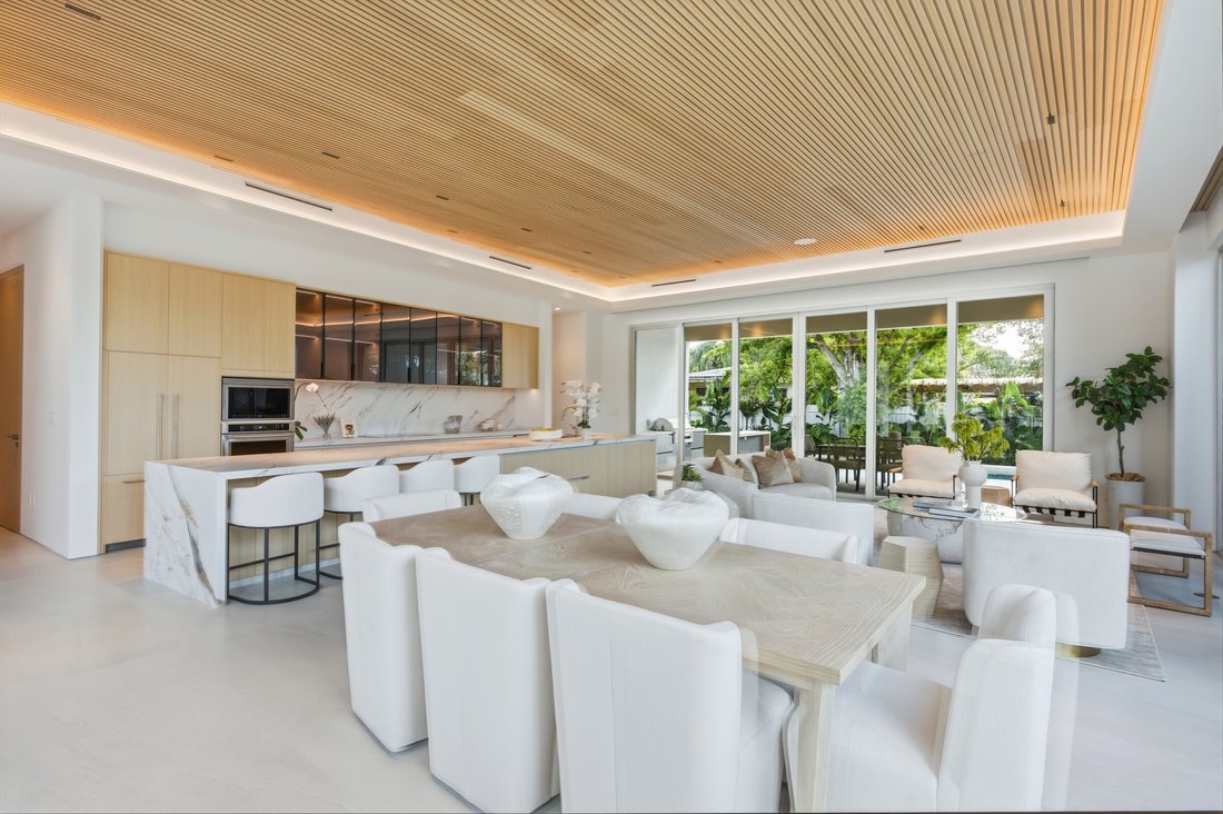 Casa a Miami Springs, Florida, Stati Uniti 2 - 18549902