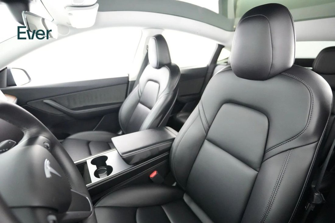 Suv in San Francisco, CA, United States 4 - 18517886