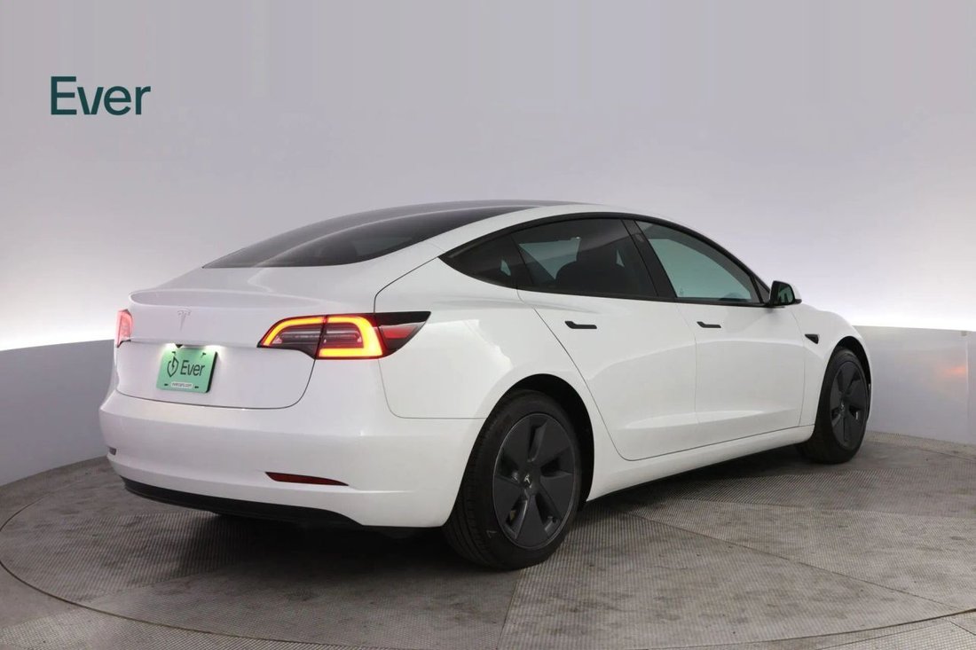 Sedan in San Francisco, CA, United States 3 - 18451696