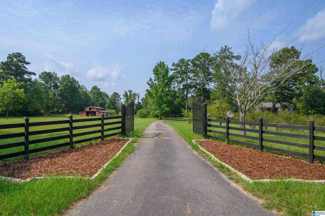 House in Sterrett, Alabama, United States 3 - 18550976