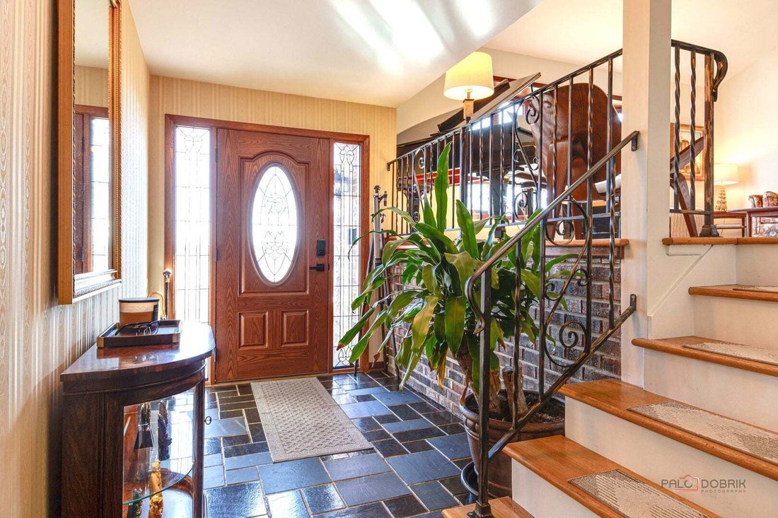 House in Arlington Heights, Illinois, United States 3 - 18552620