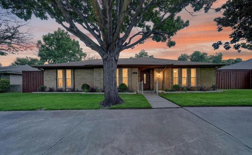 House in Plano, Texas, United States 1