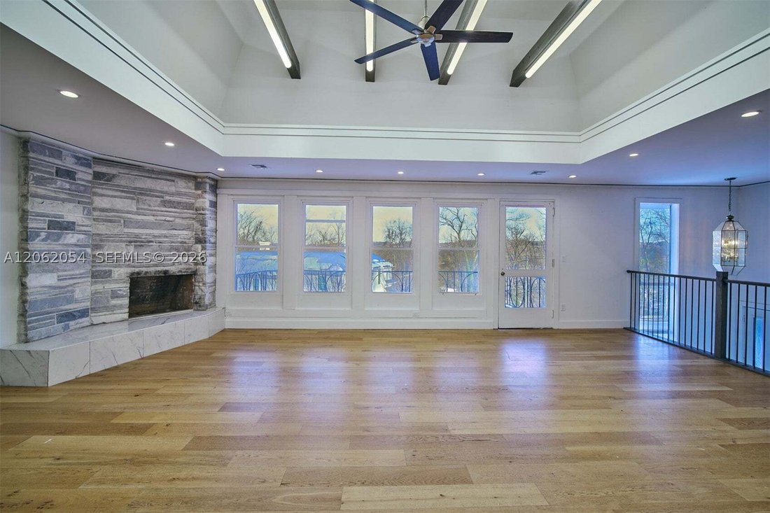 House in Spring Valley, New York, United States 3 - 18551957