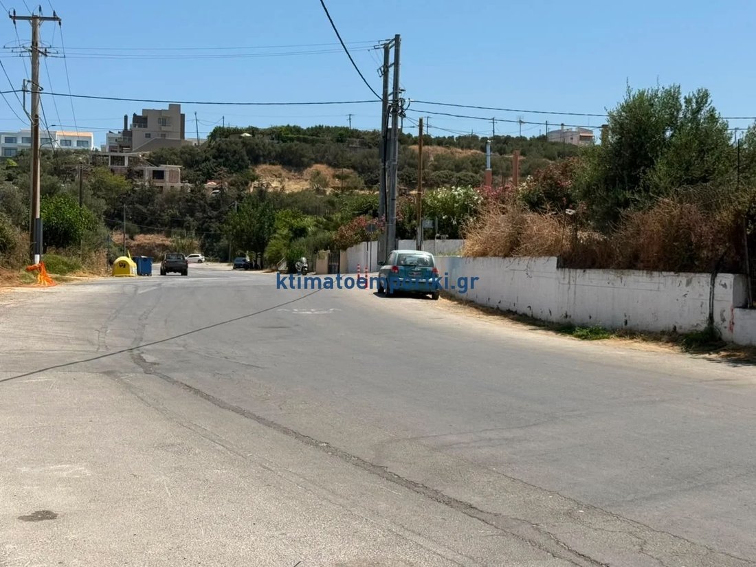 Land in Crete, Greece 1 - 18548239