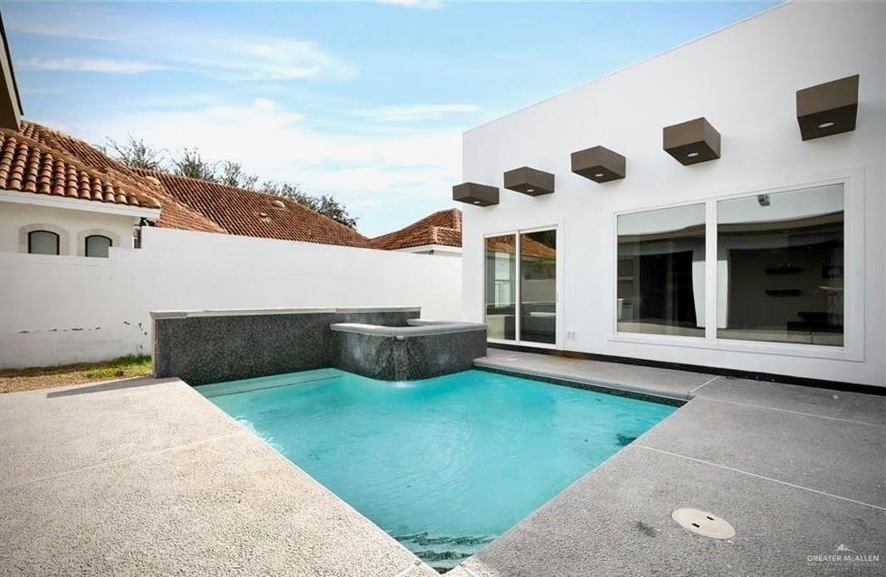 House in McAllen, Texas, United States 4 - 18550885