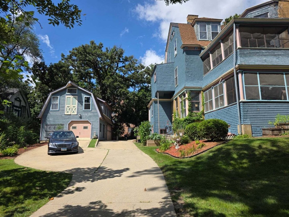 House in Elgin, Illinois, United States 3 - 18552695