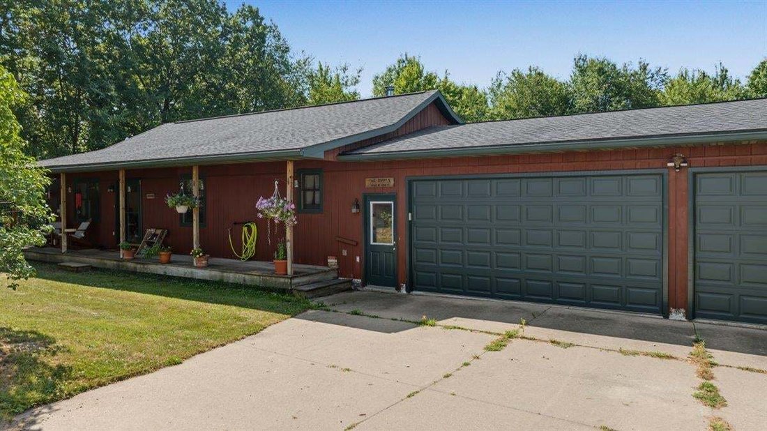 House in Wilton, Wisconsin, United States 2 - 18550881