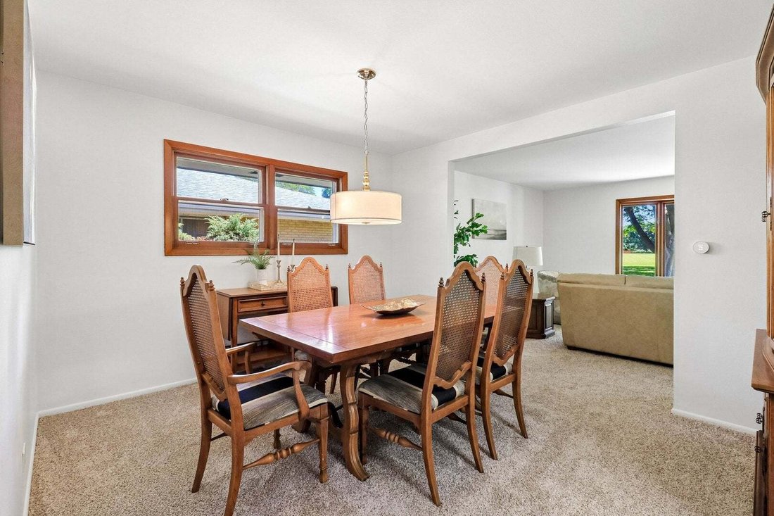 House in Mount Prospect, Illinois, United States 5 - 18552696