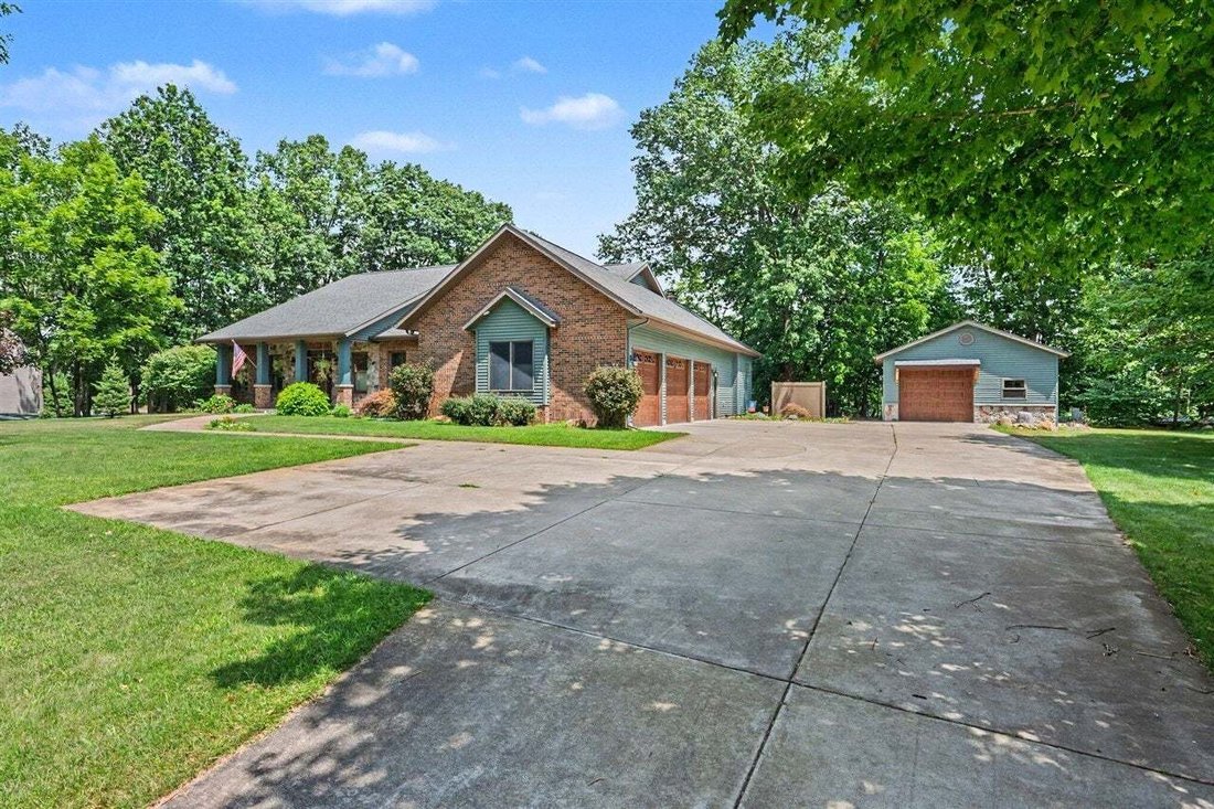 House in Allegan, Michigan, United States 4 - 18551554
