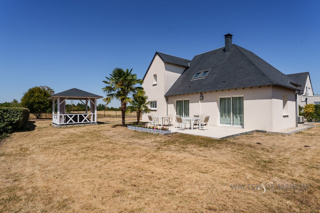 Villa in Nord-Nord Est, Amboise, France 2 - 18553537