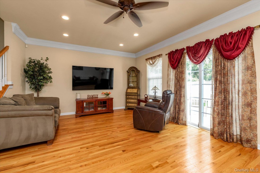 Condo in Massapequa, New York, United States 2 - 18553109
